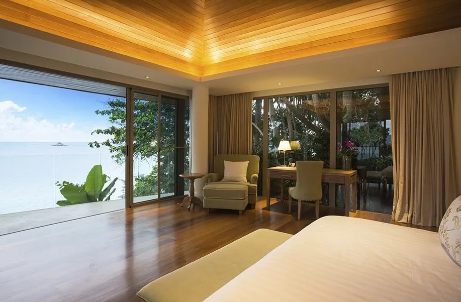 luxury private pool villas Phuket
